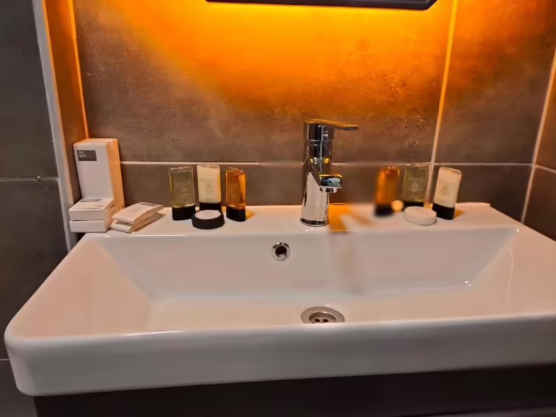 LOFT AIRPORT HOTEL