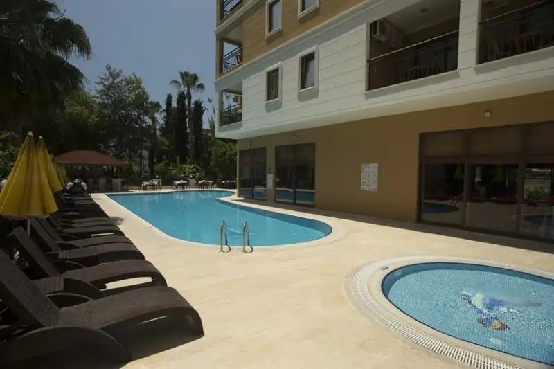 KLEOPATRA MOON SUITE HOTEL (EX. KLEOPATRA TOGAN SUIT, AZALEA APART)