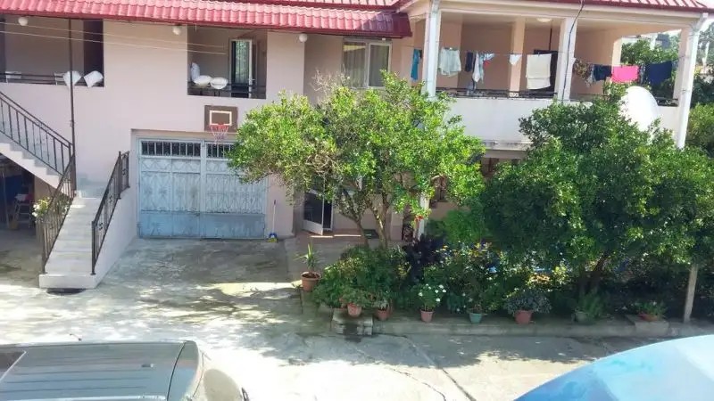 ROMAN GUESTHOUSE