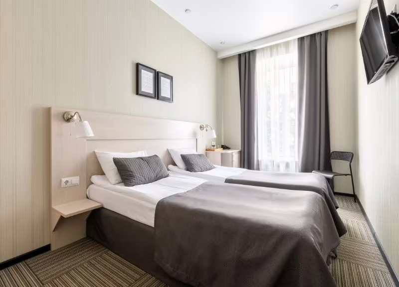 SUTKI RENT У ДВОРЦОВОЙ ПЛОЩАДИ