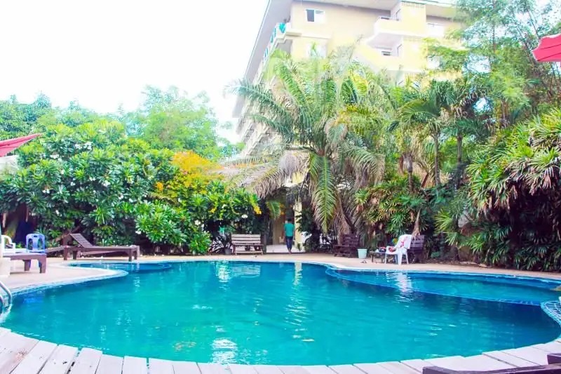 ROYAL TYCOON PLACE
