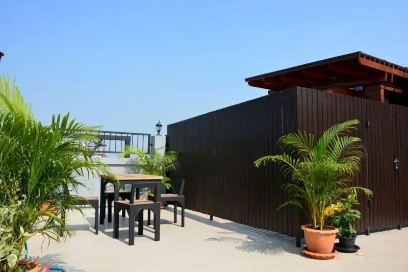 ADAMAZ HOUSE