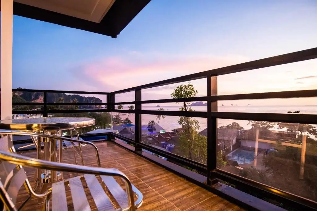 DAYS INN AONANG BY WYNDHAM (EX. BEACH TERRACE HOTEL)