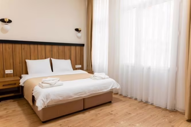 LA PERA SUITES