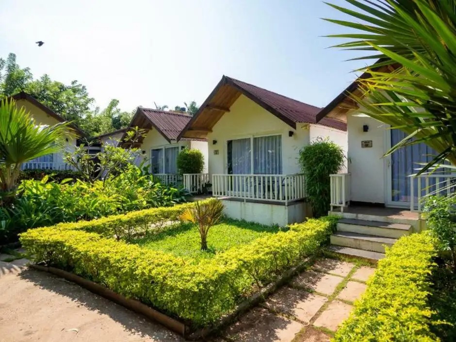 WHITE WOODS RESORT & SPA