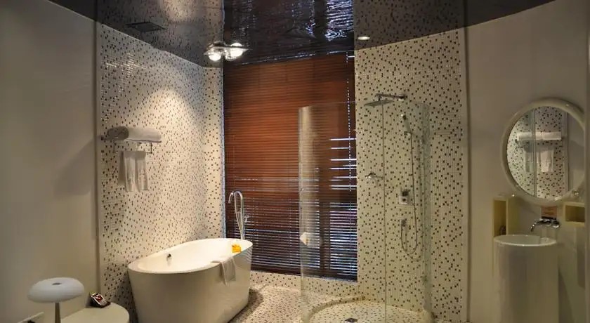 HONGMEI KINGTOWN HOTEL