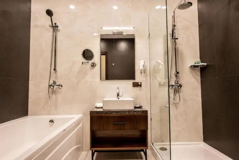 WYNDHAM GARDEN TASHKENT (EX. REGAL STAY)