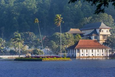 RADISSON KANDY