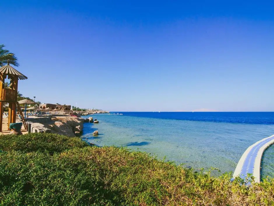 QUEEN SHARM RESORT BEACH