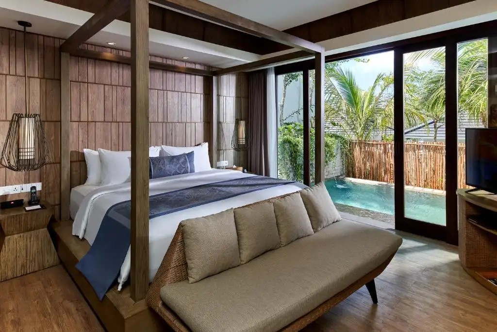 CROSS BALI BREAKERS RESORT