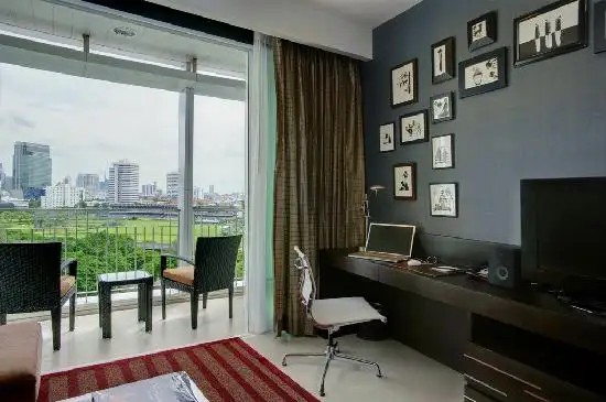 DUSIT SUITES RATCHADAMRI BANGKOK (EX. ANANTARA BAAN RAJPRASONG SERVICED SUITES)