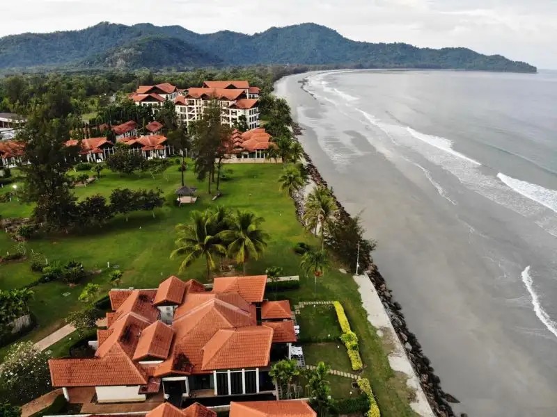 BORNEO BEACH VILLAS