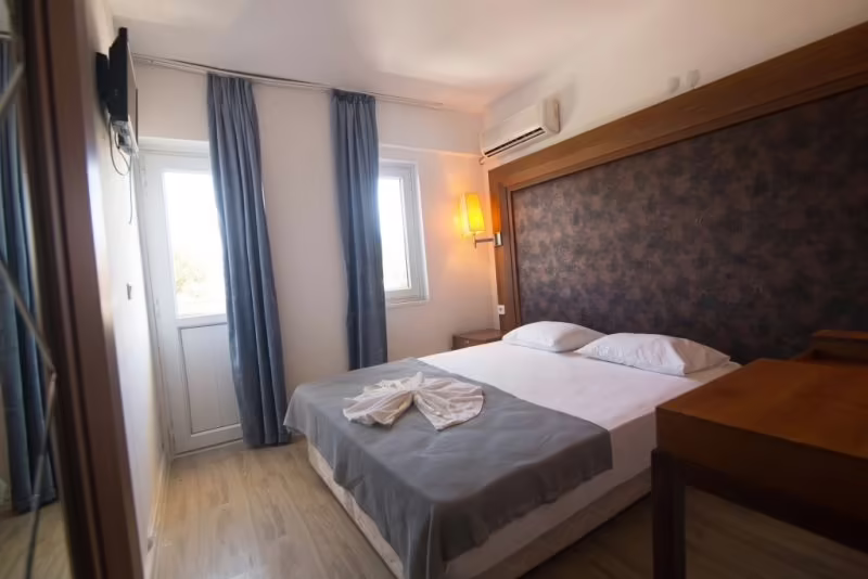 FAMOUS HOTEL MARMARIS