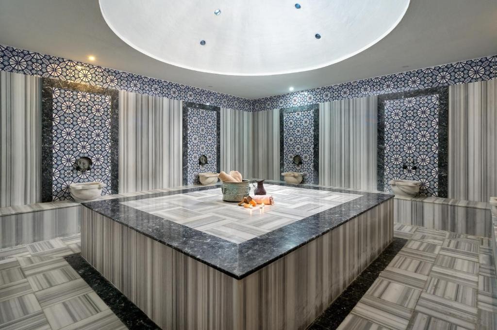 GRAND UYSAL BEACH & SPA HOTEL