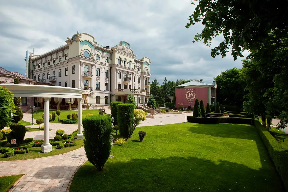 PONTOS PLAZA (ПОНТОС ПЛАЗА)
