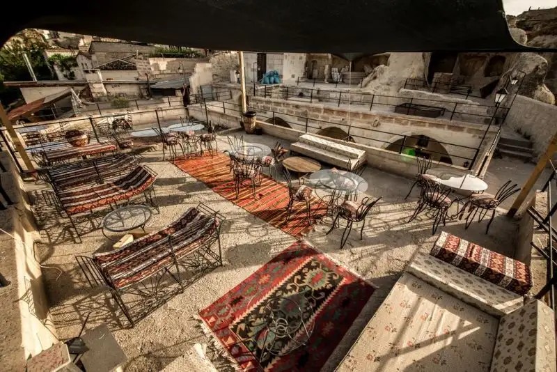 HARKASOS CAVE HOTEL
