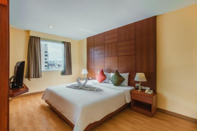 family suite city view