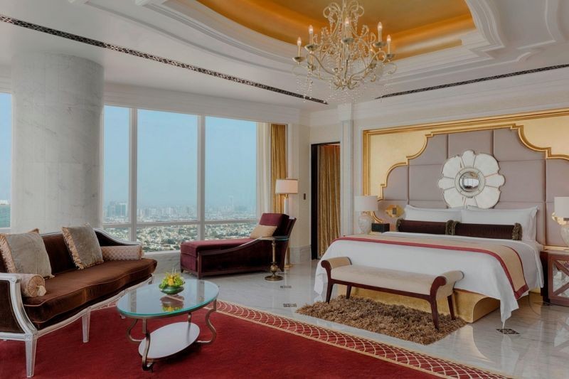 al hosen suite sea view