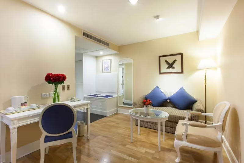 WINDSOR SUITES