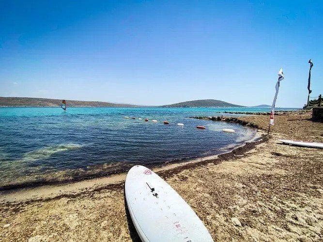 ION CLUB WINDSURF BEACH