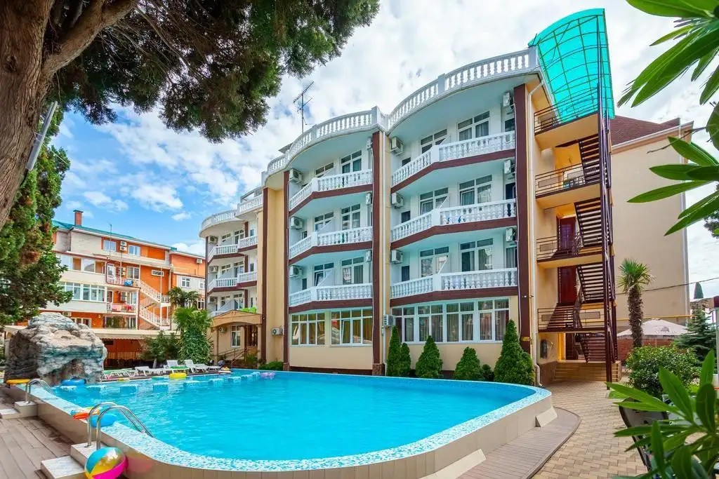 KIPARIS RESORT BY STELLAR