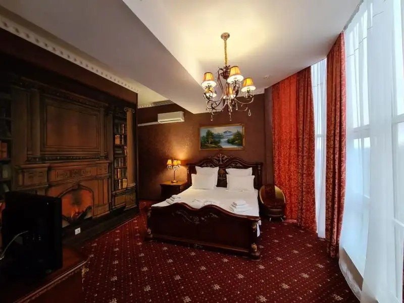GOLDEN HOTEL (ЗОЛОТОЙ КОМПЛЕКС)