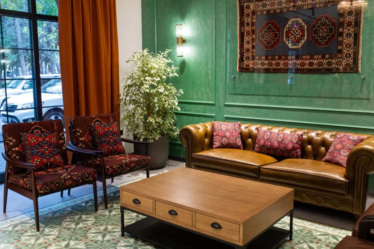 MOLOKAN INN HOTEL