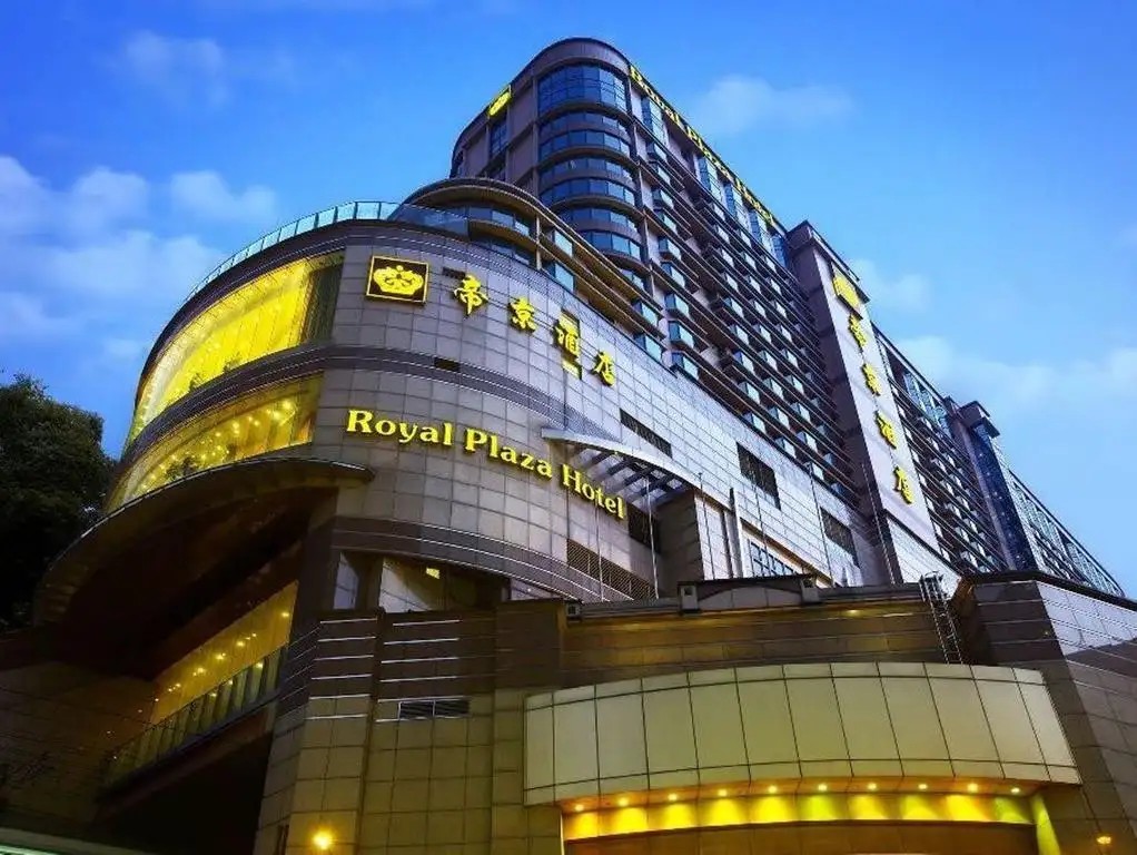 ROYAL PLAZA HOTEL