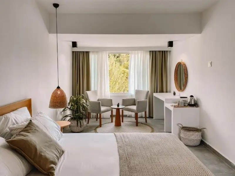 RAW BEACH HOTEL