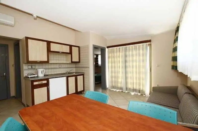 GREEN MAR HOTEL 
