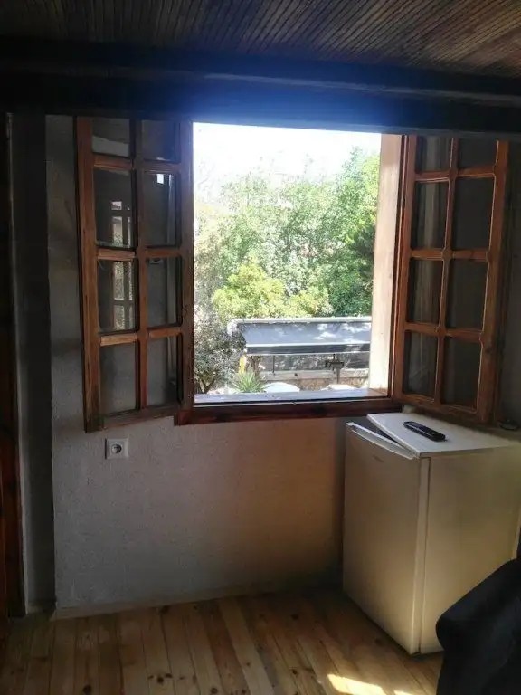 WOOD HOUSE