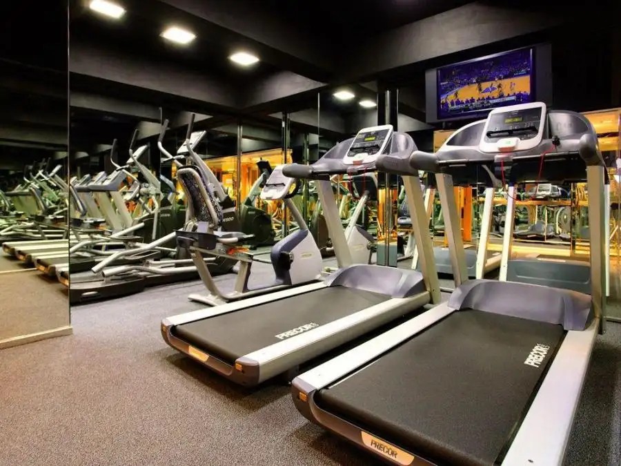 KEW GREEN HOTEL WANCHAI ( EX.METROPARK WANCHAI)