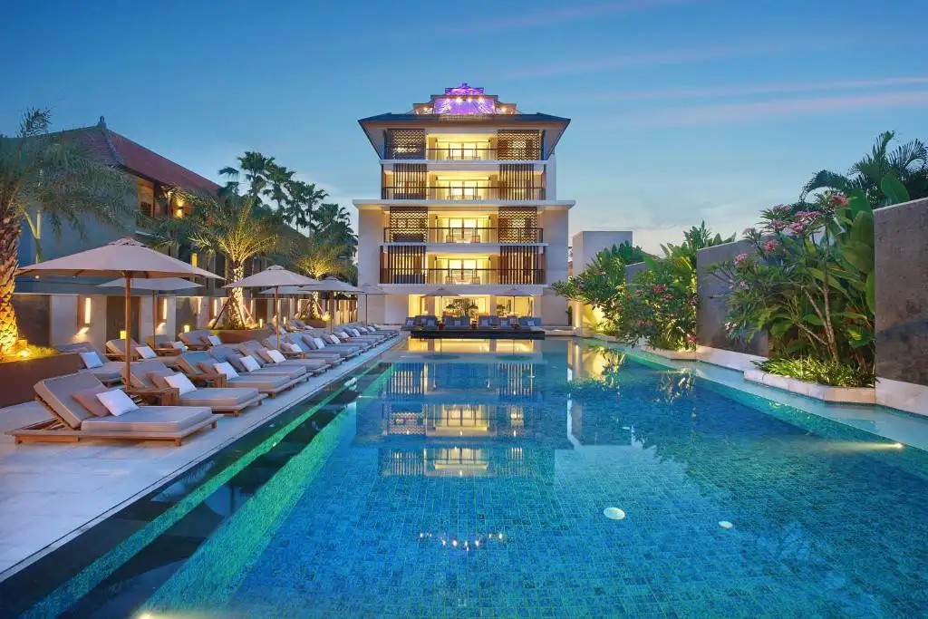 THE BANDHA HOTEL & SUITES