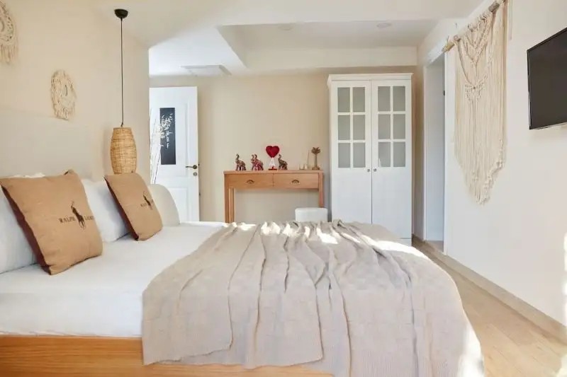 MAISON BOHEME HOTEL