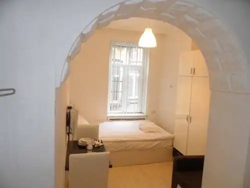 TAXIM ELEGANCE SUITES