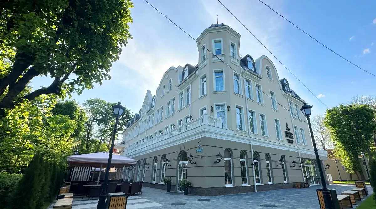 КОРОЛЕВА ЛУИЗА