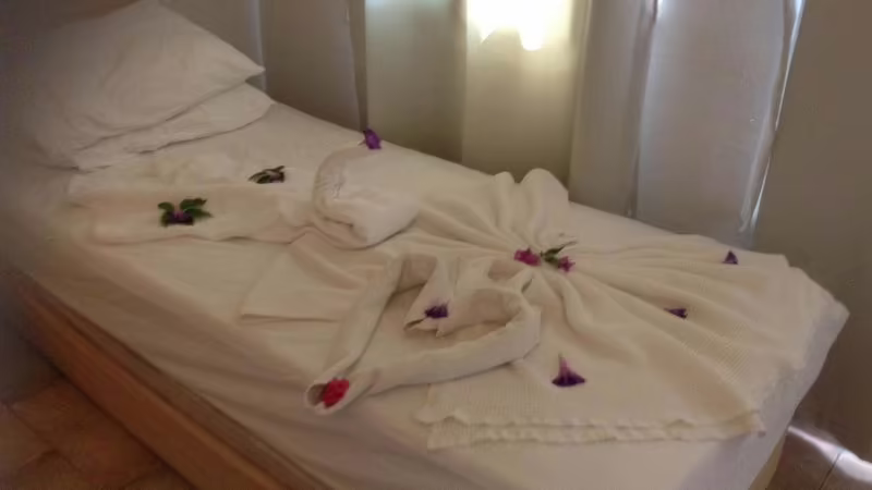 ES APARTMENT TURUNC