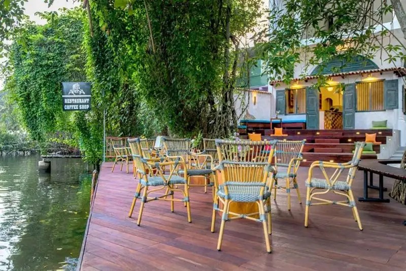 ARENA HOTEL