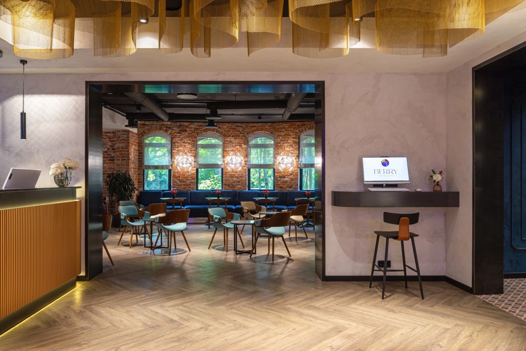 BERRY HOTEL & SPA