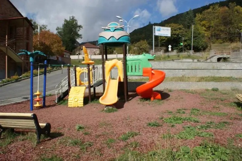 TSAGHKAHOVIT