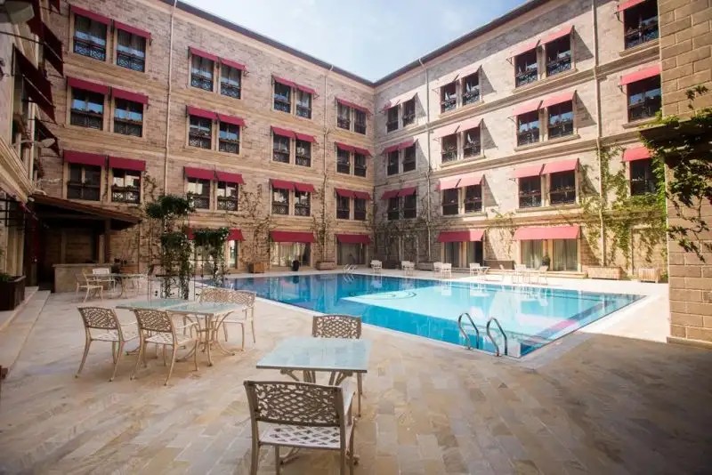 SAPPHIRE ZAGULBA