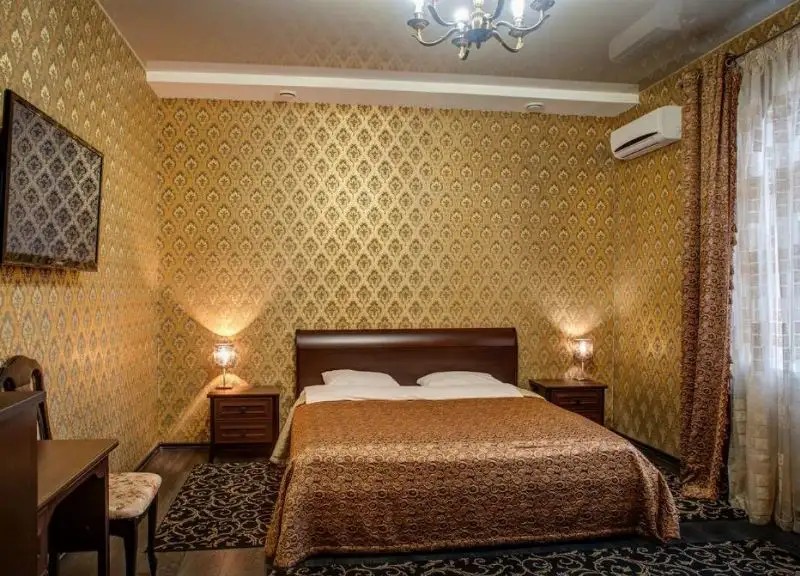 FRANT HOTEL (ФРАНТ)