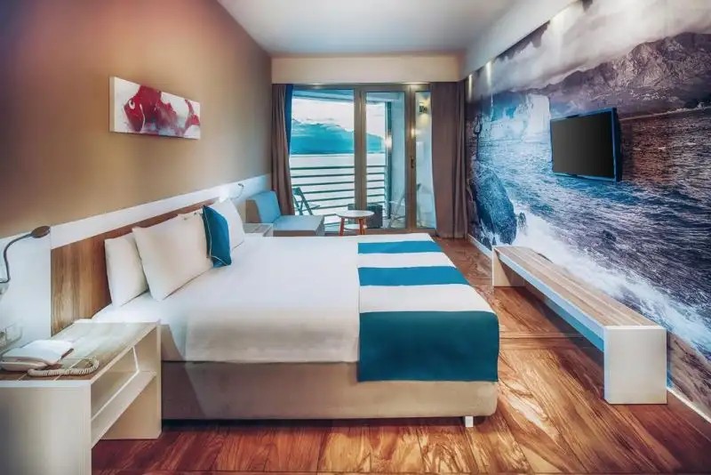 CARINE HOTEL DELFIN (EX. IBEROSTAR BIJELA DELFIN) 