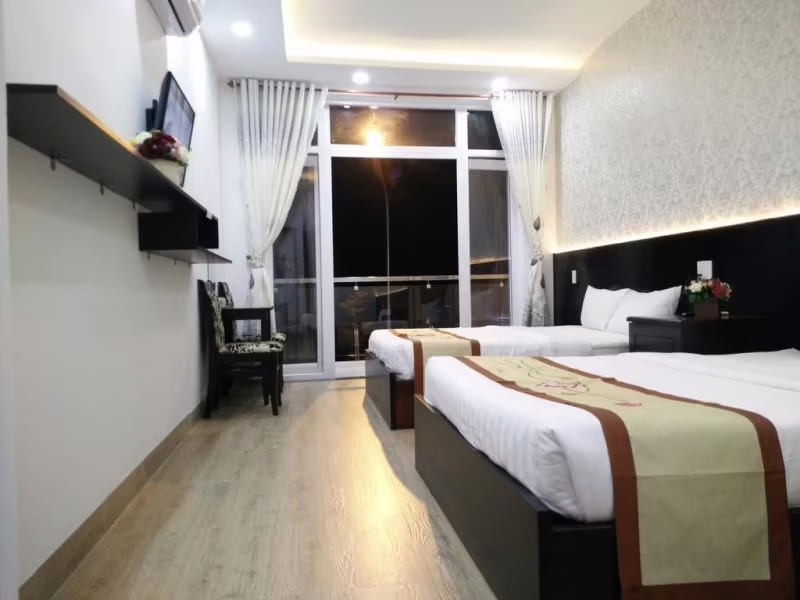 SEASIDE HOTEL