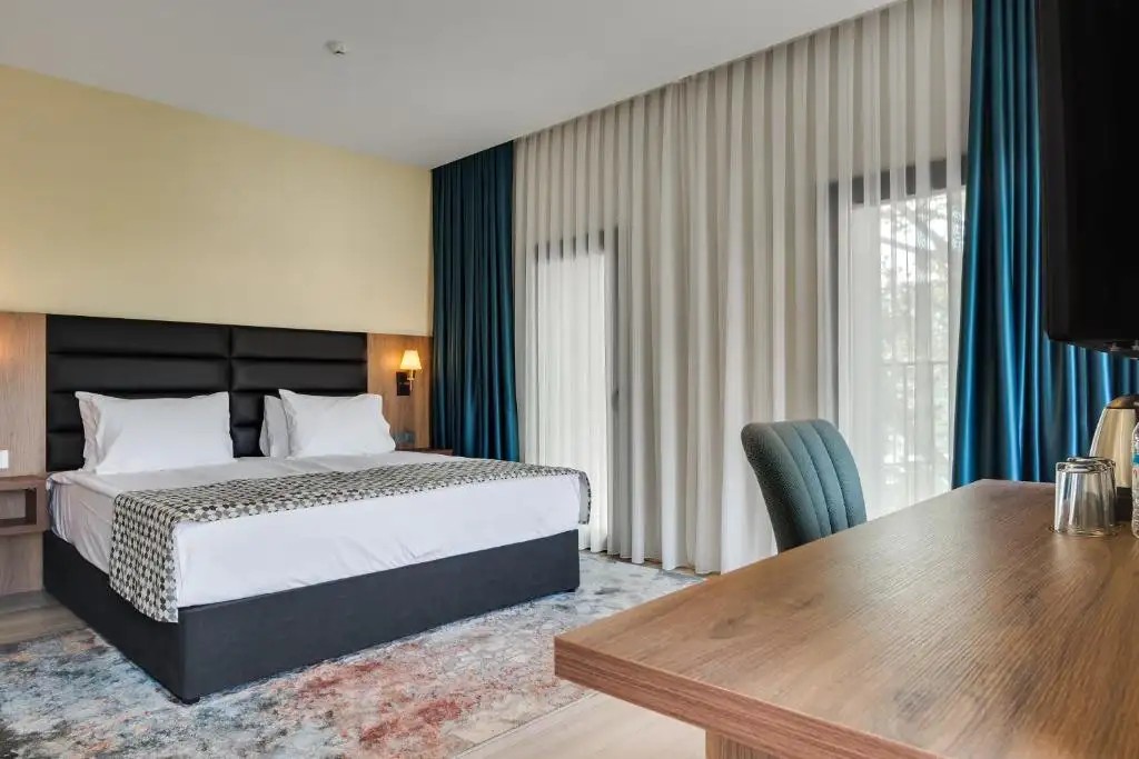 ELEVEN INN TBILISI