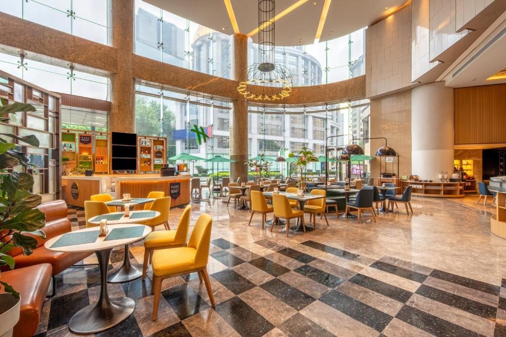 HOLIDAY INN SHANGHAI NANJING ROAD (EX. GUXIANG)