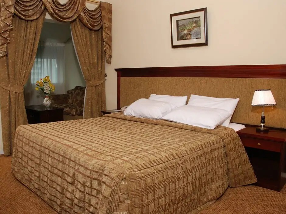 AL BUSTAN HOTEL FLATS SHARJAH