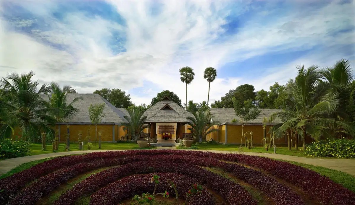 POOVAR ISLAND RESORT