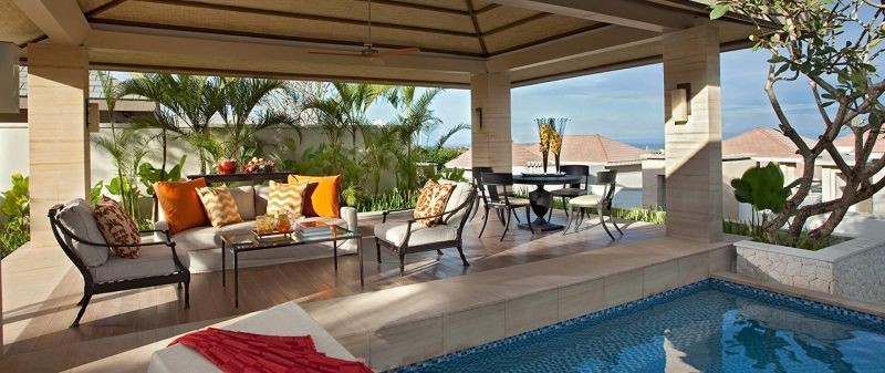marquees villa garden view