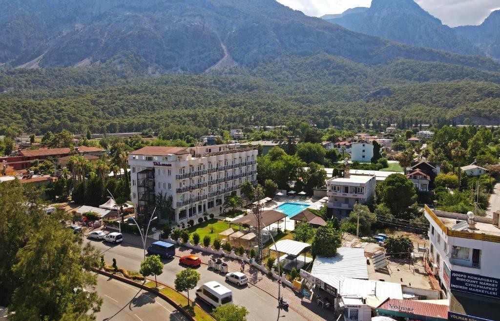 TAL BEACH HOTEL (EX. CALIFORNIA DREAM, ADRESS BEACH)